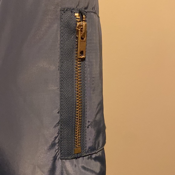 light blue bomber jacket - Picture 4 of 5